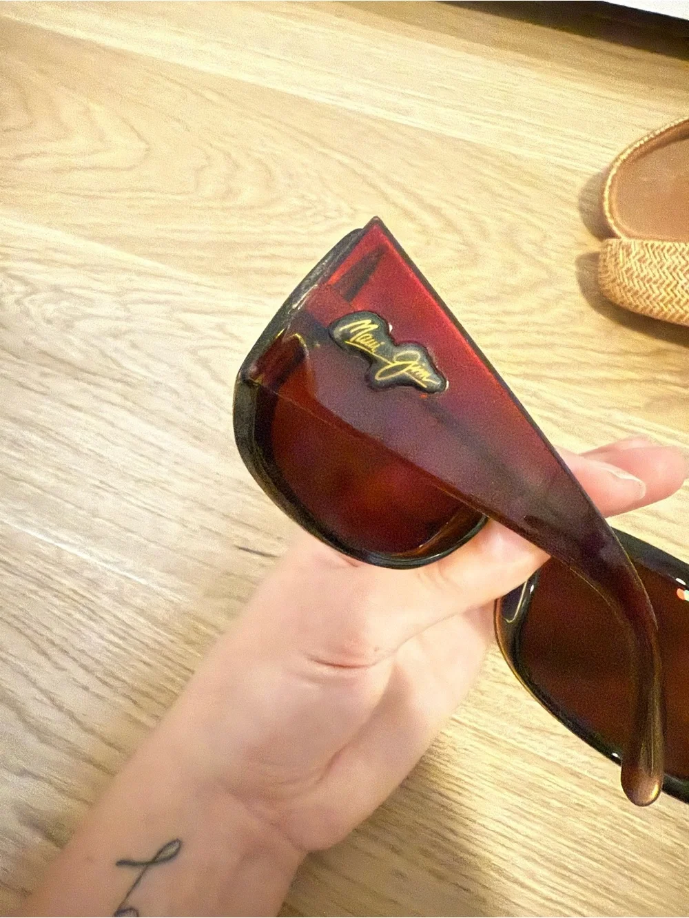 Maui Jim Brown Tortoise Polarized Sunglasses with Blue-Gray Lenses